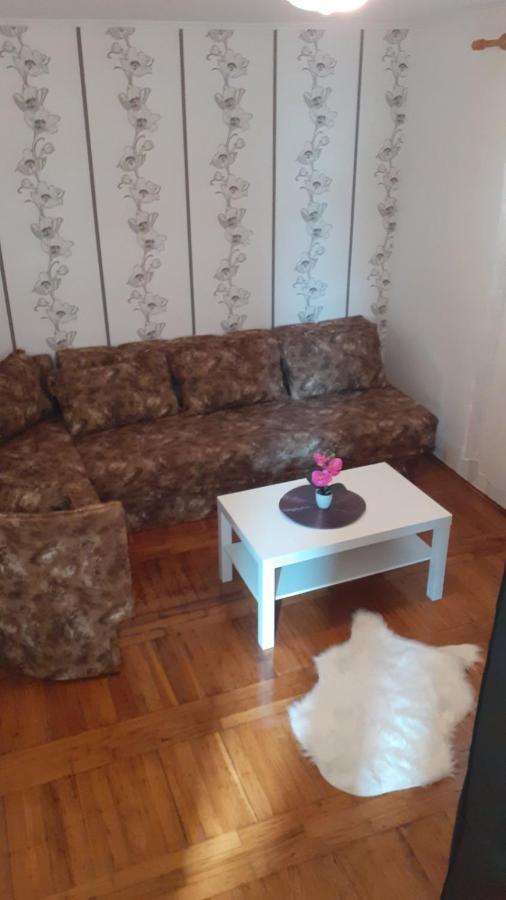 Apartment Ildiko Subotica Buitenkant foto