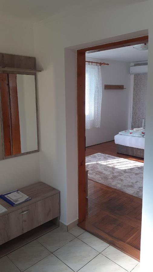 Apartment Ildiko Subotica Buitenkant foto